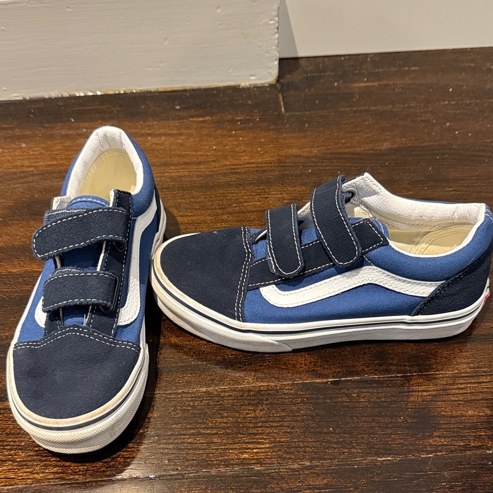 Vans Kids Old Skool Navy and White Velcro Sneakers - worn one time